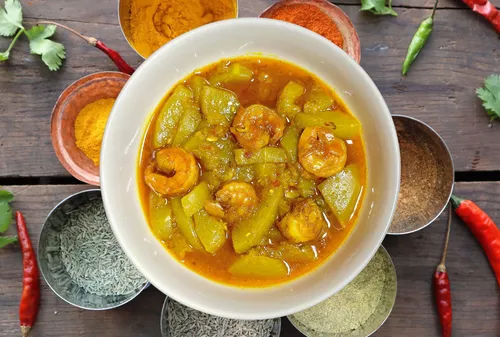 Lau Chingri (Bottle Gourd With Shrimp)